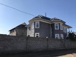 Продаётся 2-этажный дом с коммерческим помещением, на пересечение Алыкулова/Гагарина.