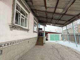 Продаю добротный дом в районе Коммунаров